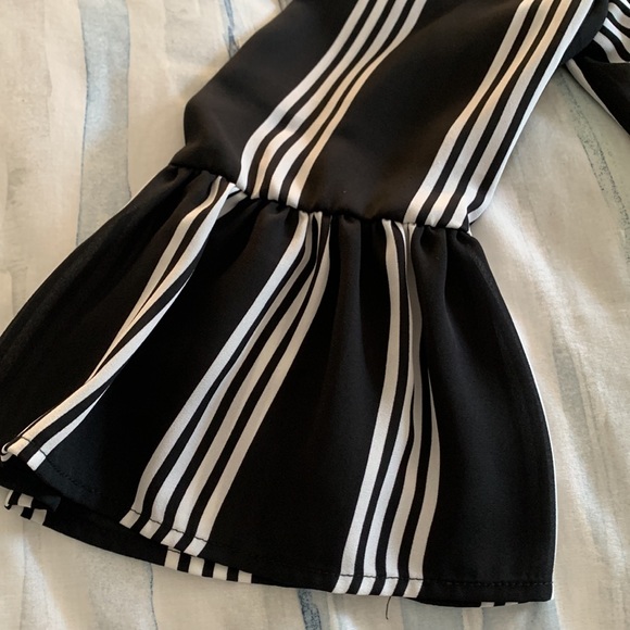 Como Black blouse - Picture 5 of 5